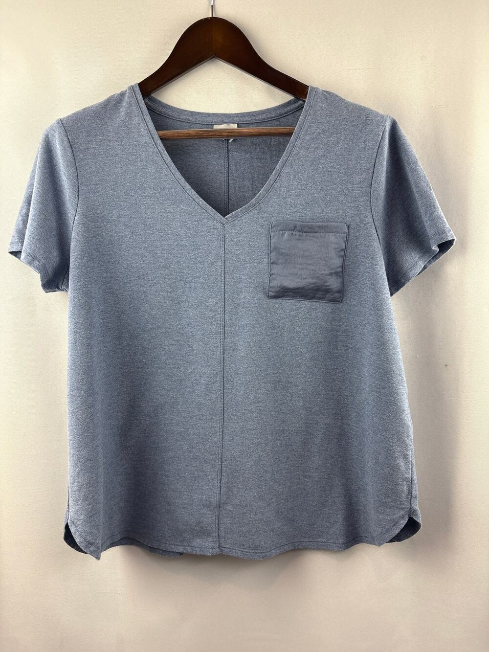 Women’s Chico’s Misty Blue V-Neck Short Sleeve Shirt